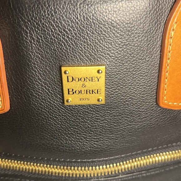 Dooney and Bourke Bucket tote - Picture 3 of 13